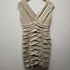 Adrianna Papell A-Line Knee Length Dress sz 8P Champagne Gold V Neck Party Dress